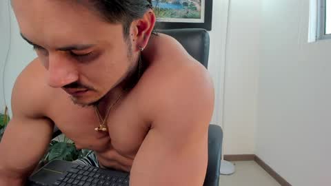   online show from 02/06/25, 09:38