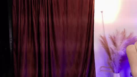   online show from 05/19/26, 01:56