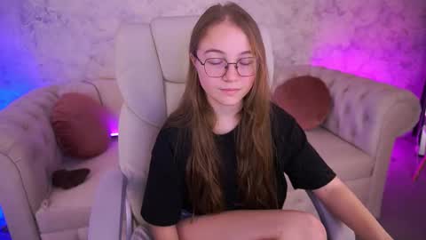 arrinawair online show from 10/24/25, 08:55