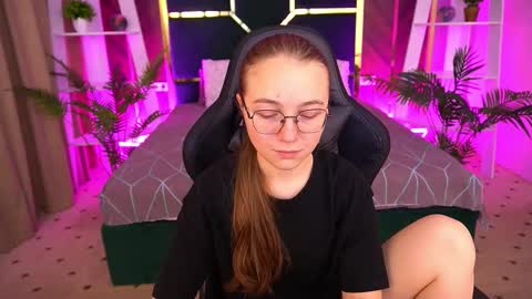 arrinawair online show from 11/05/25, 08:58