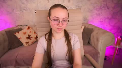 arrinawair online show from 05/15/26, 06:42