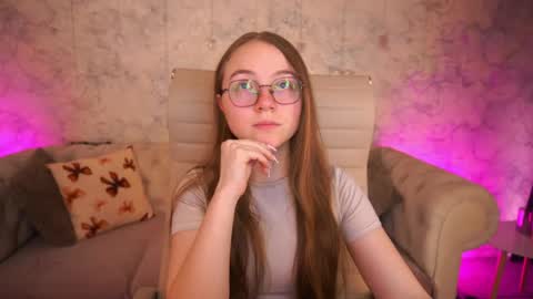 arrinawair online show from 05/19/26, 07:04