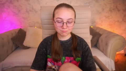 arrinawair online show from 06/17/26, 07:00