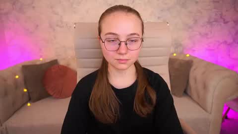 arrinawair online show from 06/24/26, 07:07