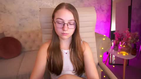 arrinawair online show from 07/16/26, 07:03