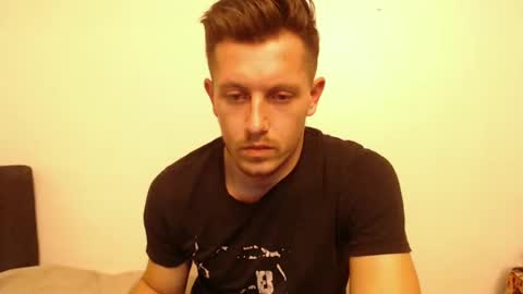 arromwilliam90 online show from 12/07/24, 09:50