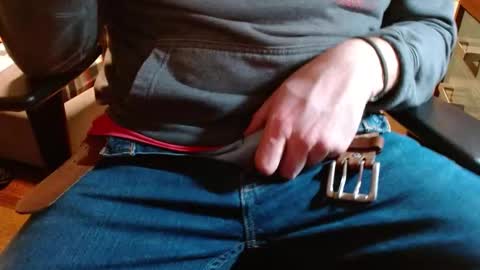 Snapshot of arrrr3 chatting on 01/05/25, 04:04 arrrr3 online show from 01/05/25, 04:04