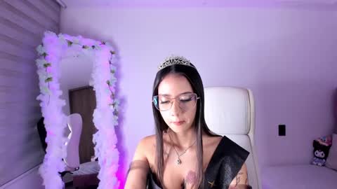 Snapshot of artbelia chatting on 01/18/25, 02:14 Lia Rose online show from 01/18/25, 02:14