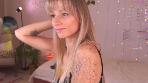 Snapshot of artease chatting on 09/12/25, 04:34 Arti  Next Streams -  online show from 09/12/25, 04:34