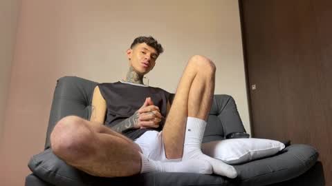   online show from 03/06/25, 02:08