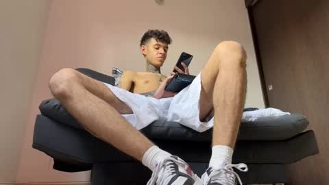   online show from 03/10/25, 09:51