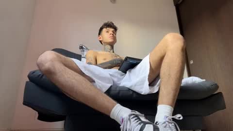   online show from 03/11/25, 05:24