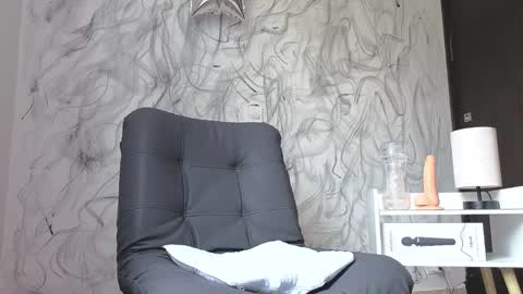   online show from 10/03/25, 11:18