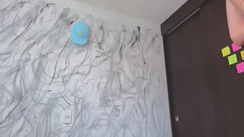   online show from 12/22/25, 01:19