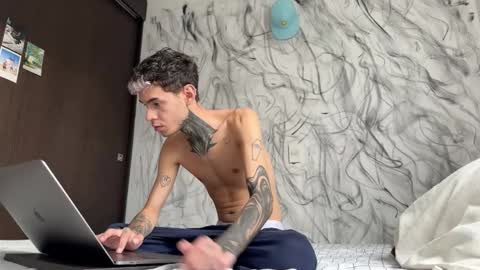   online show from 03/28/26, 11:21