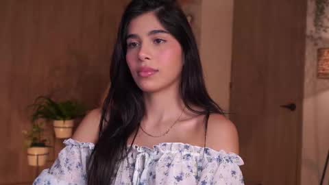 Snapshot of artemia_ chatting on 09/16/25, 02:56 Amanda online show from 09/16/25, 02:56