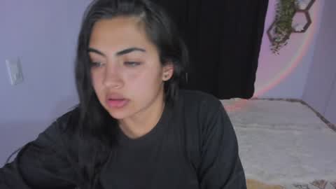 Snapshot of artemis_020 chatting on 01/08/25, 11:09 FENIX online show from 01/08/25, 11:09