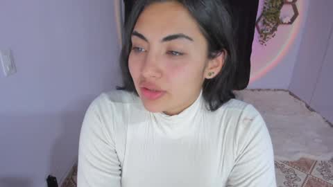 Snapshot of artemis_020 chatting on 01/16/25, 11:48 FENIX online show from 01/16/25, 11:48