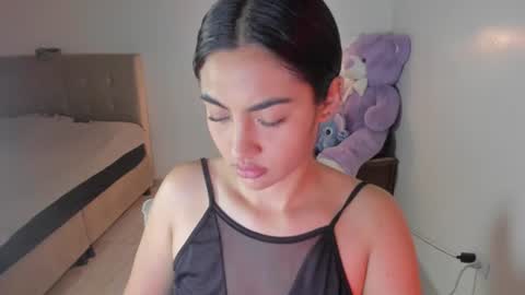 Snapshot of artemis_020 chatting on 06/25/26, 04:22 FENIX online show from 06/25/26, 04:22