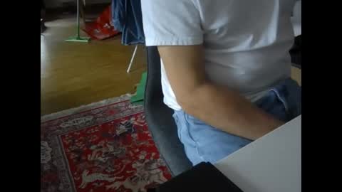 Snapshot of artesian99 chatting on 10/11/25, 08:57 artesian99 online show from 10/11/25, 08:57