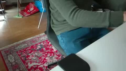 Snapshot of artesian99 chatting on 11/01/25, 09:00 artesian99 online show from 11/01/25, 09:00