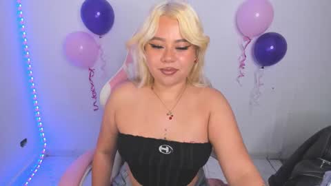 Val online show from 09/25/25, 01:53