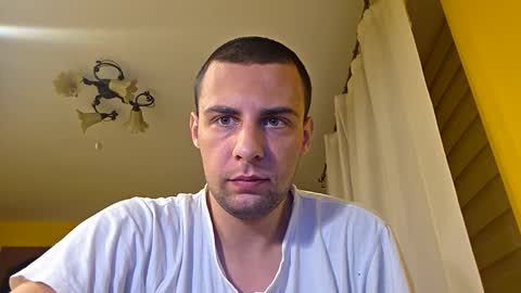 Snapshot of arthur99229 chatting on 10/19/25, 09:48 A online show from 10/19/25, 09:48