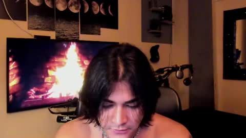 Snapshot of arthur_hunter chatting on 06/10/26, 10:30 I AM HERE online show from 06/10/26, 10:30