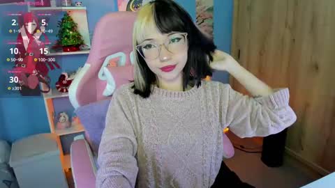 Snapshot of artic_love chatting on 02/22/25, 06:28 Lenna online show from 02/22/25, 06:28