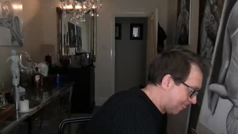 Snapshot of artisterotic chatting on 12/11/24, 04:20 artisterotic online show from 12/11/24, 04:20