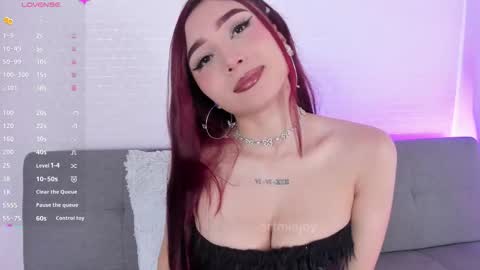 MIA OF artmiajoy online show from 11/12/25, 05:24