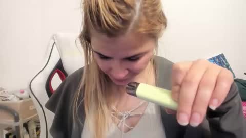 MIA online show from 10/19/25, 11:16