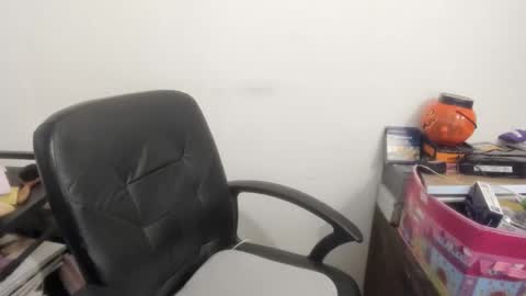 MIA online show from 04/24/26, 11:07