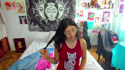 Isabella Cherry online show from 04/05/26, 03:09