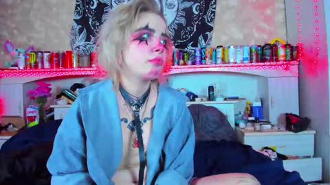 Aru online show from 09/15/25, 07:03