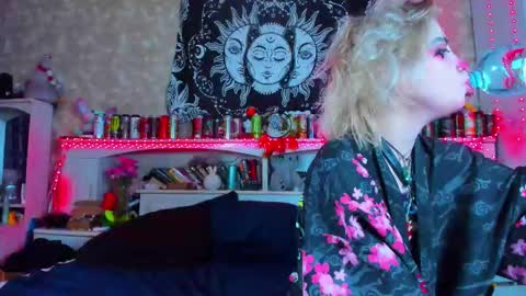 Aru online show from 09/19/25, 05:57