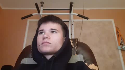 Snapshot of arvyn_ chatting on 04/20/26, 08:06 Denis online show from 04/20/26, 08:06