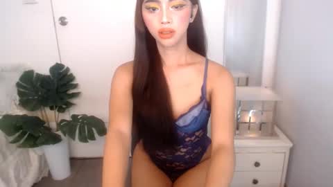 Snapshot of ary_99x chatting on 04/28/26, 08:03 Ariella online show from 04/28/26, 08:03