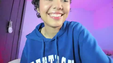 Snapshot of ary_and_kel chatting on 02/12/25, 04:22 Ariana and Kelsieh online show from 02/12/25, 04:22