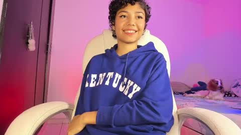 Snapshot of ary_and_kel chatting on 02/13/25, 12:24 Ariana and Kelsieh online show from 02/13/25, 12:24