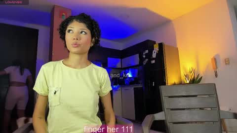 Ariana and Kelsieh online show from 04/17/26, 09:12