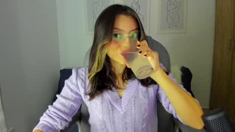 Zahaara online show from 12/25/24, 09:54