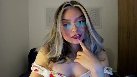 Zahaara online show from 01/19/25, 12:49