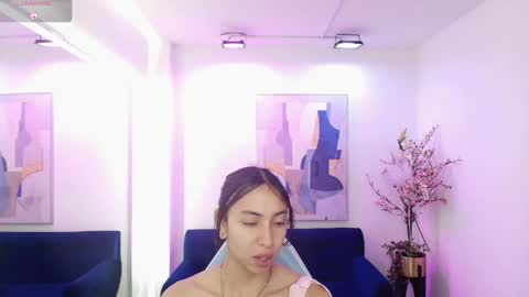 Snapshot of ary_gala chatting on 04/29/26, 11:36 ARY. online show from 04/29/26, 11:36