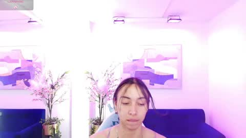 Snapshot of ary_gala chatting on 05/25/26, 11:27 ARY. online show from 05/25/26, 11:27