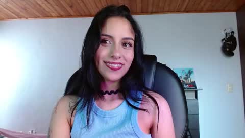 Snapshot of ary_pieerce chatting on 10/20/25, 07:36 Independent Model online show from 10/20/25, 07:36