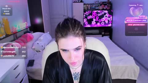 Snapshot of arya_deepthroat_queen chatting on 01/30/25, 02:38 Arya Fn Talented Arya online show from 01/30/25, 02:38