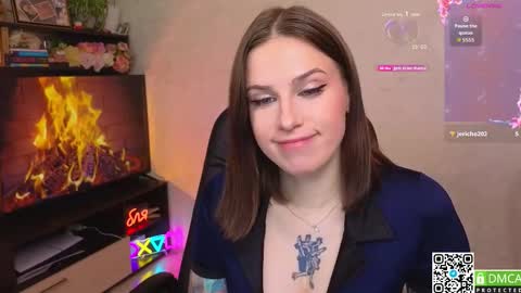 Snapshot of arya_deepthroat_queen chatting on 10/15/25, 04:51 Arya Fn Talented Arya online show from 10/15/25, 04:51