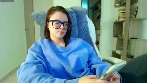 Snapshot of arya_starkw chatting on 09/08/25, 04:39 Ary 3 online show from 09/08/25, 04:39