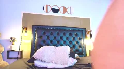 Snapshot of arya_tsuki chatting on 10/12/25, 09:36 ary online show from 10/12/25, 09:36